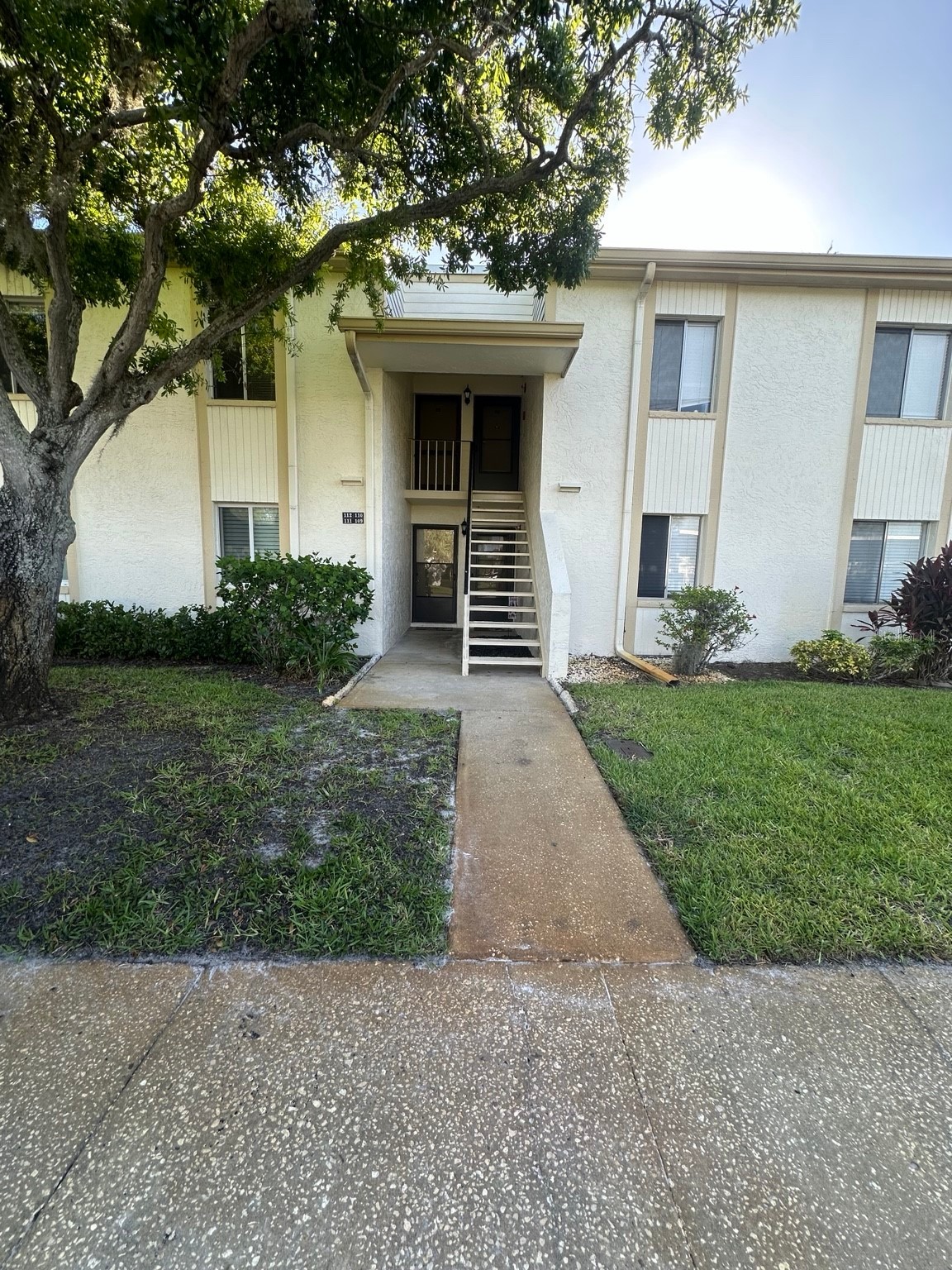 112 CYPRESS COURT 112