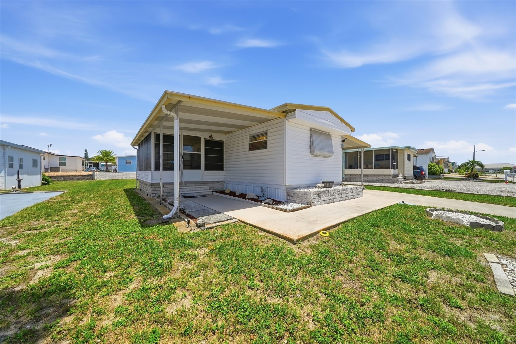 12116 HORSESHOE LANE