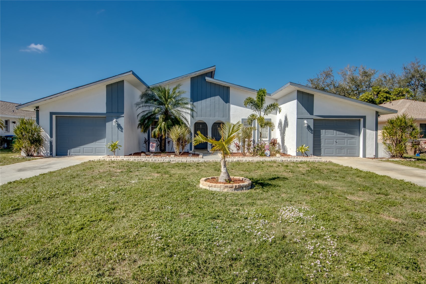 912 SE 24TH AVENUE A & B