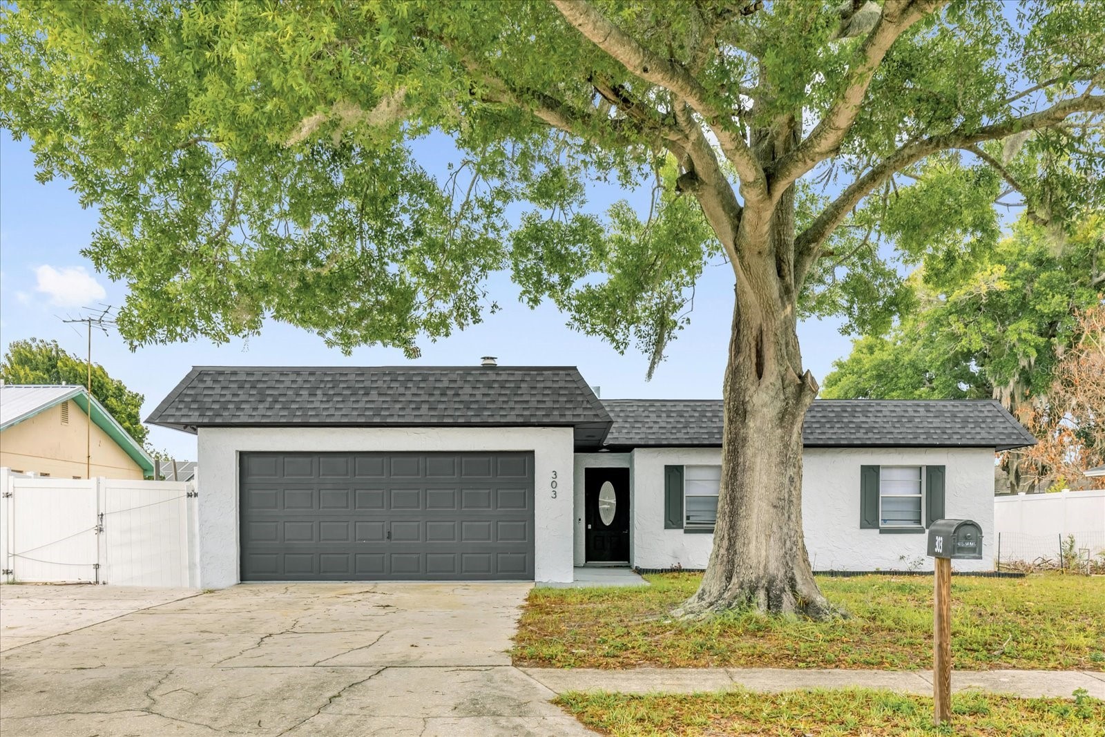 303 DILLON STREET