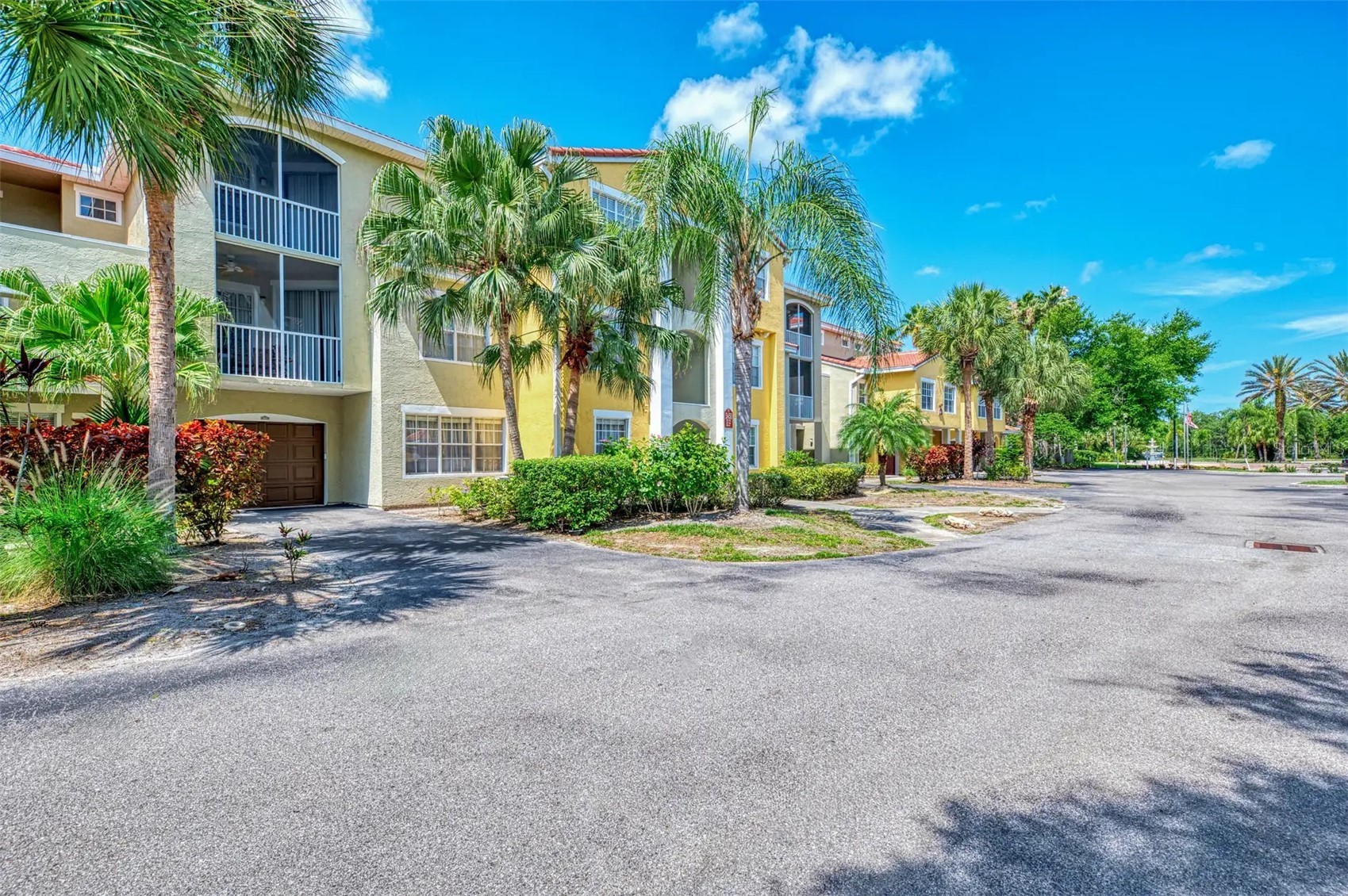 5450 BENTGRASS DRIVE 5-111