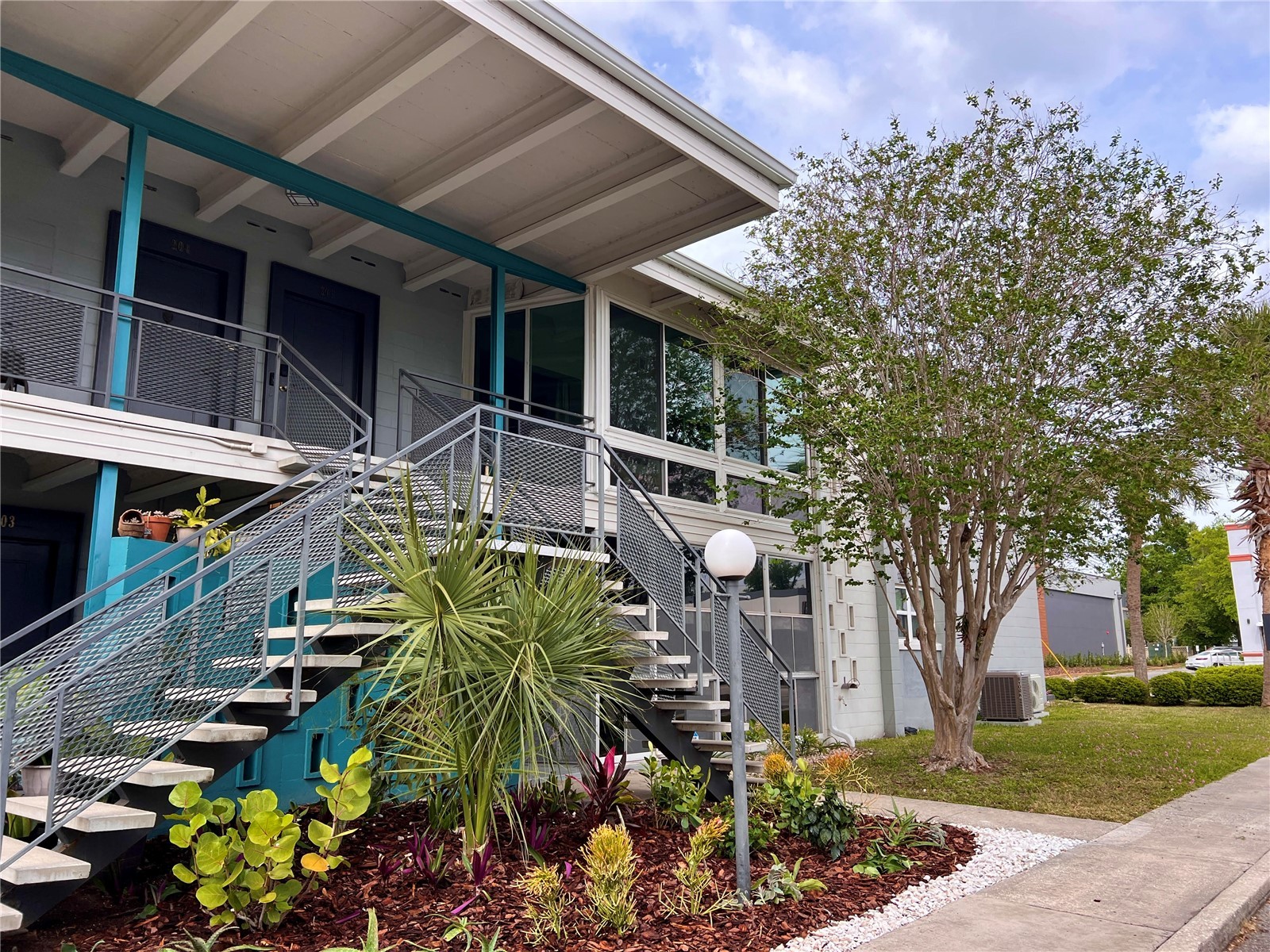151 N ORLANDO AVENUE 203