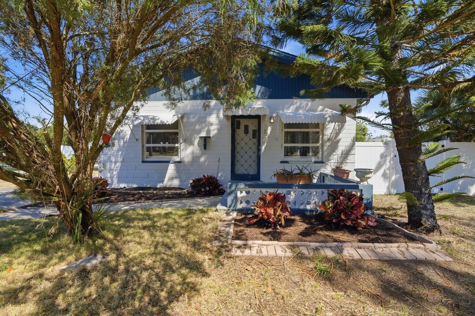 231 N RIDGEWOOD AVENUE