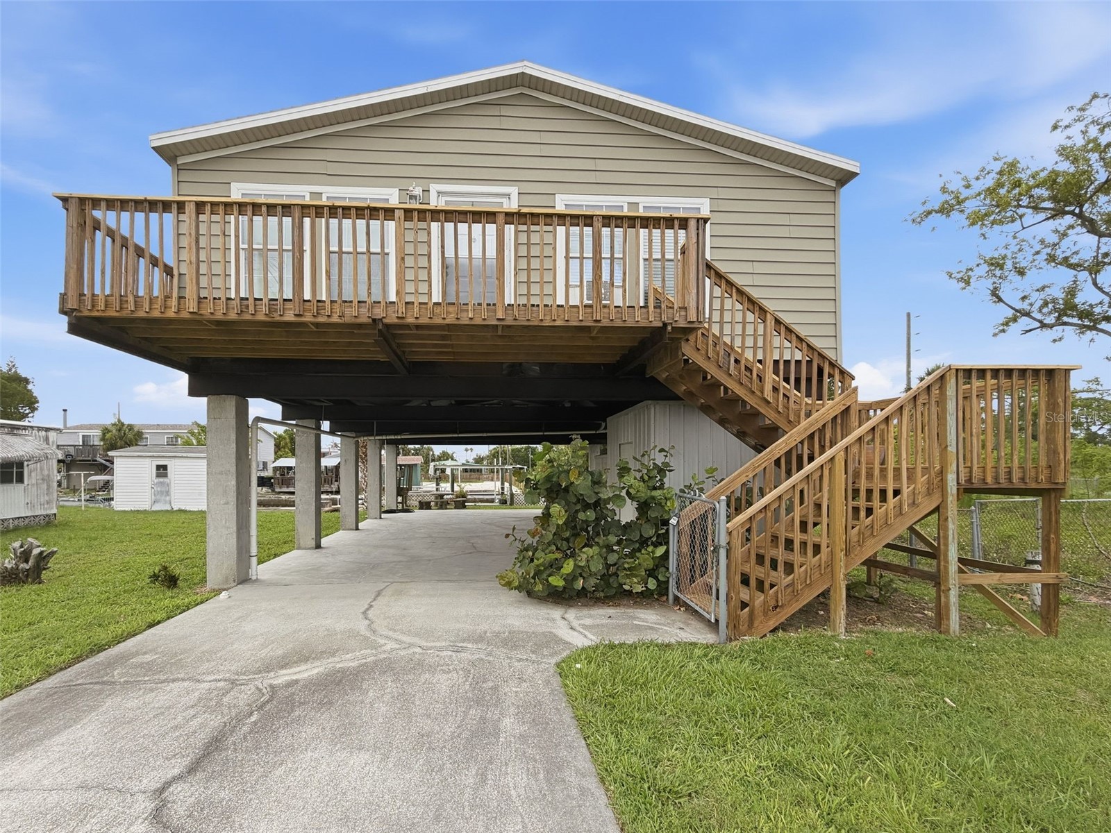 6839 CURLEW LANE