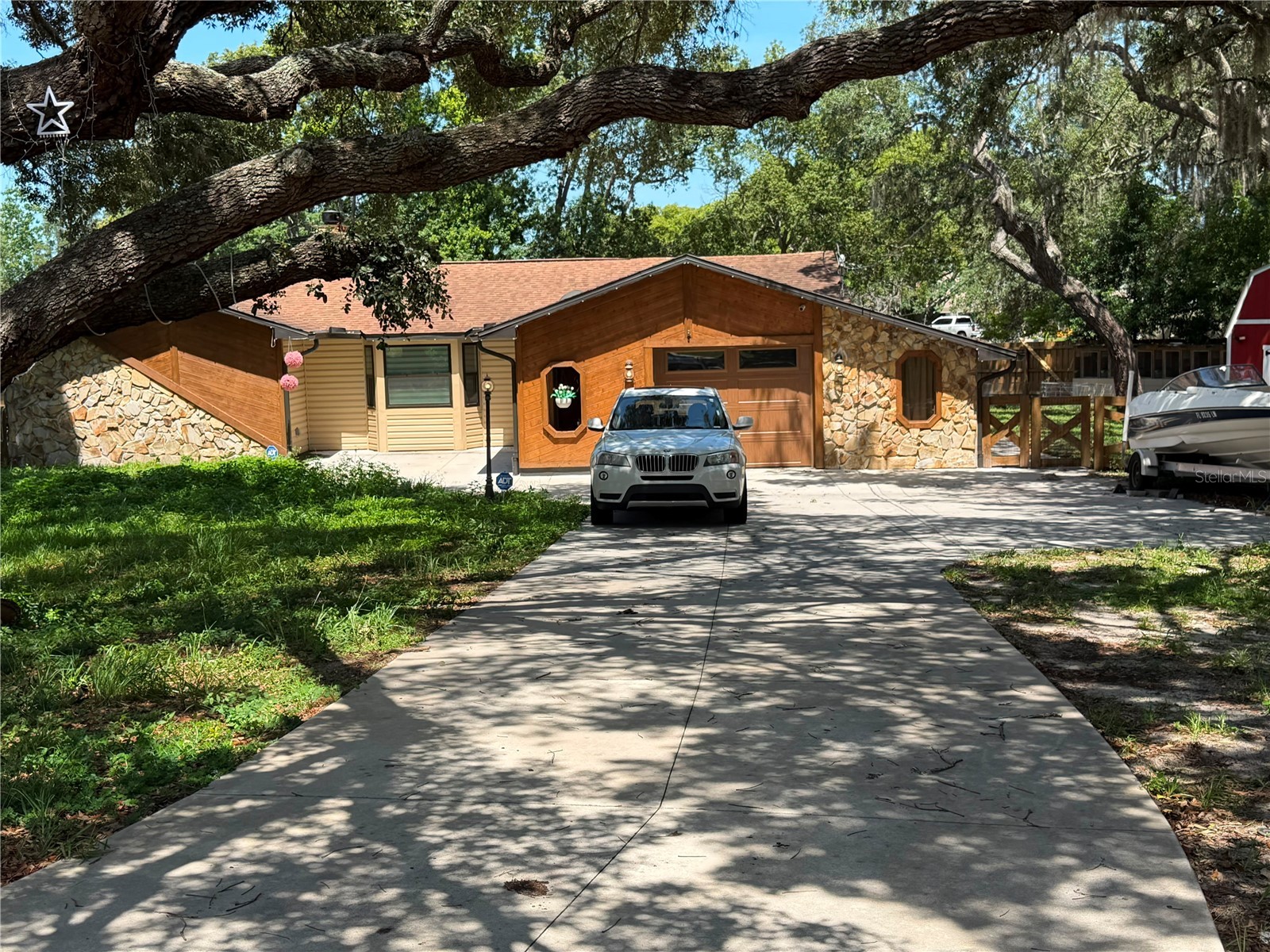 325 GULFPORT LANE
