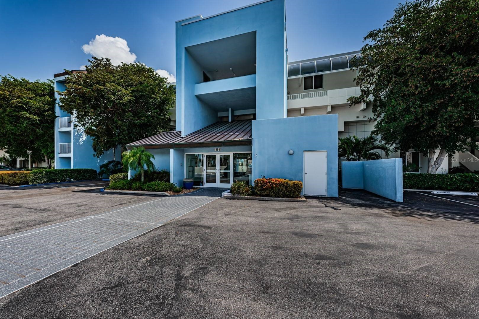 5151 ISLA KEY BOULEVARD S 220
