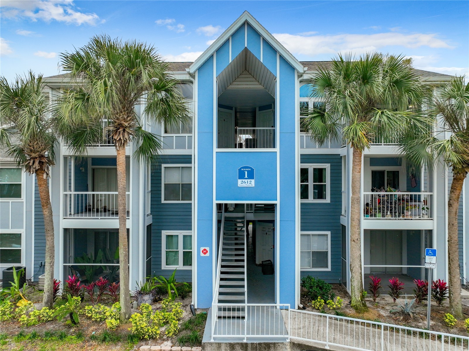 2612 GRASSY POINT DRIVE 102