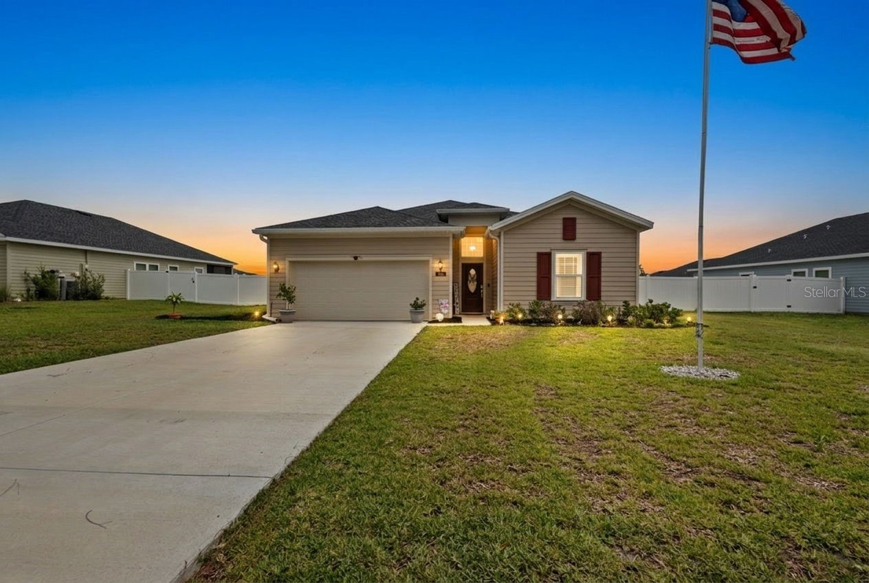 560 NW 4TH AVENUE