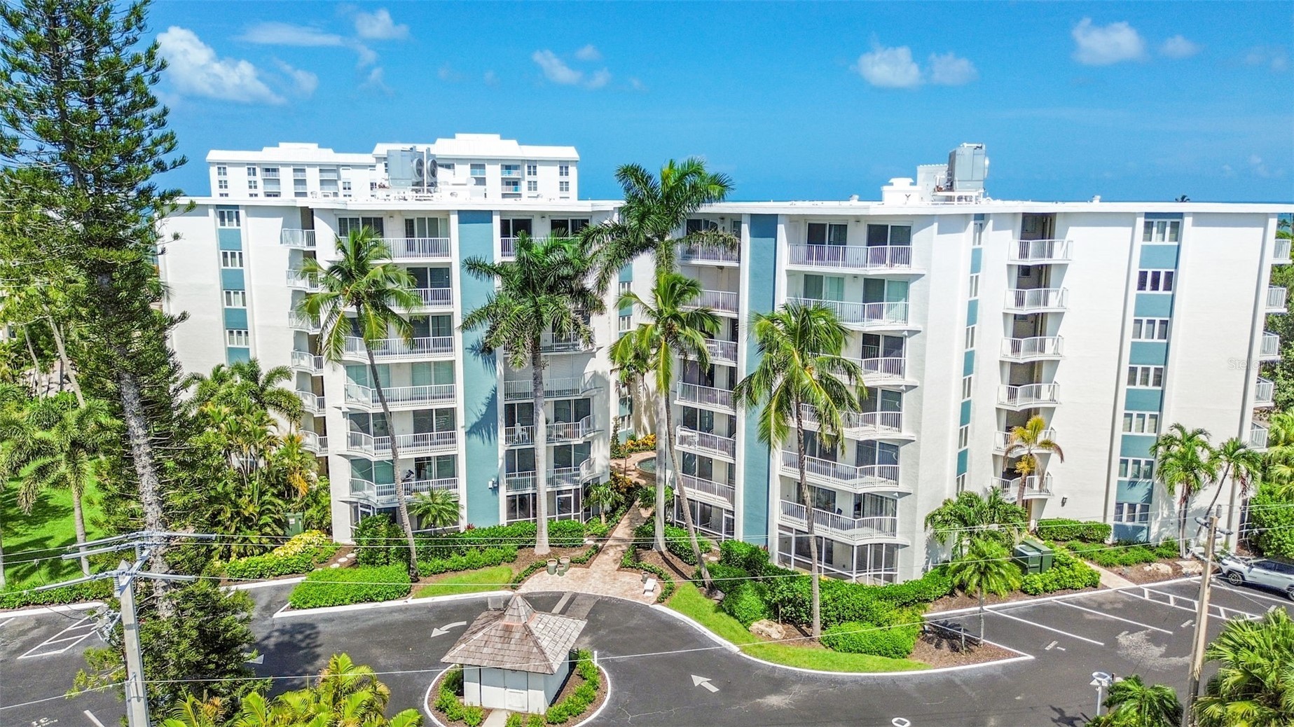 1300 GULF SHORE BOULEVARD N 700