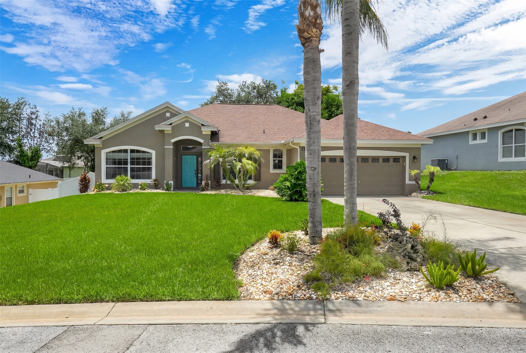 13428 E VIA ROMA CIRCLE