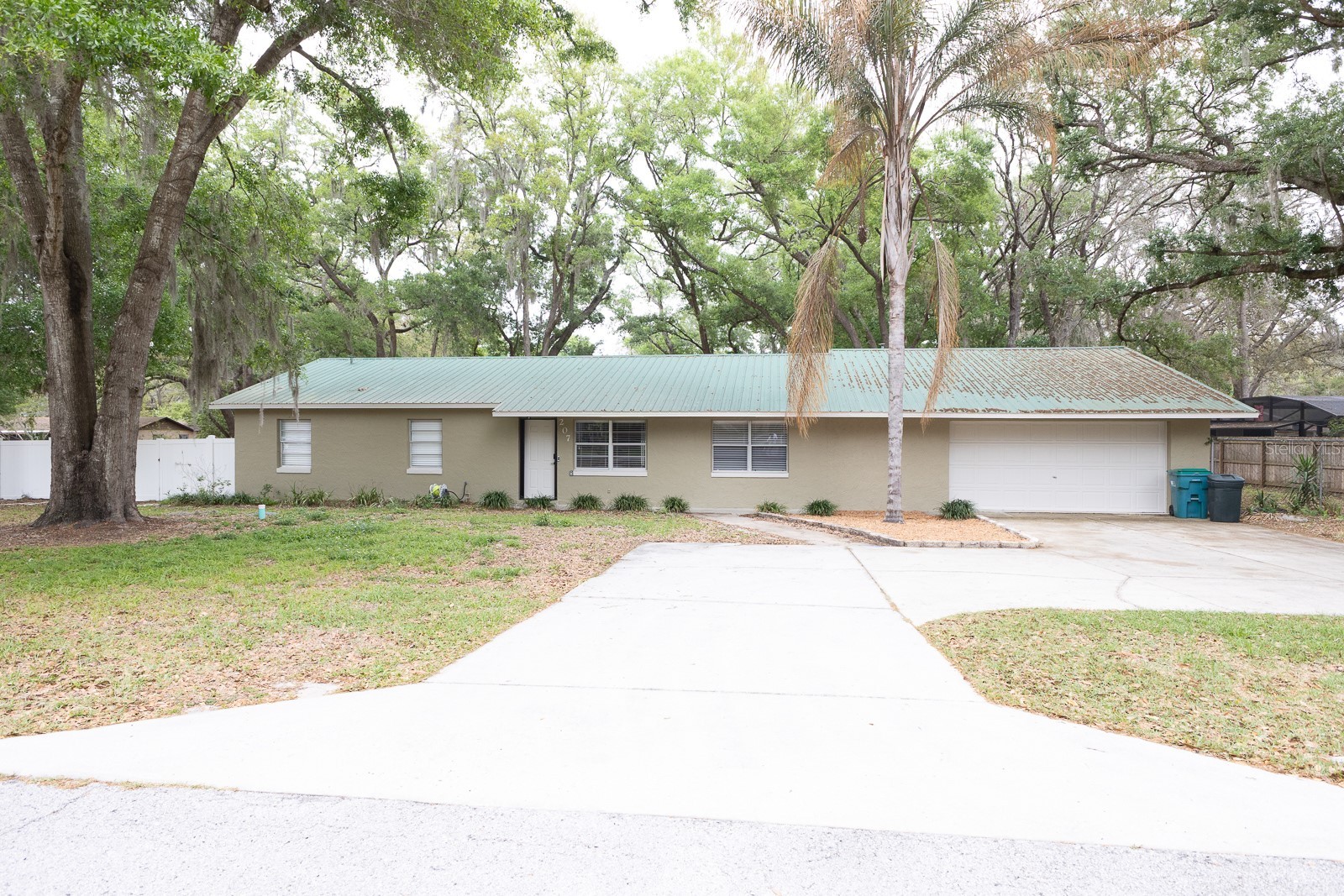 207 MANDARIN LN