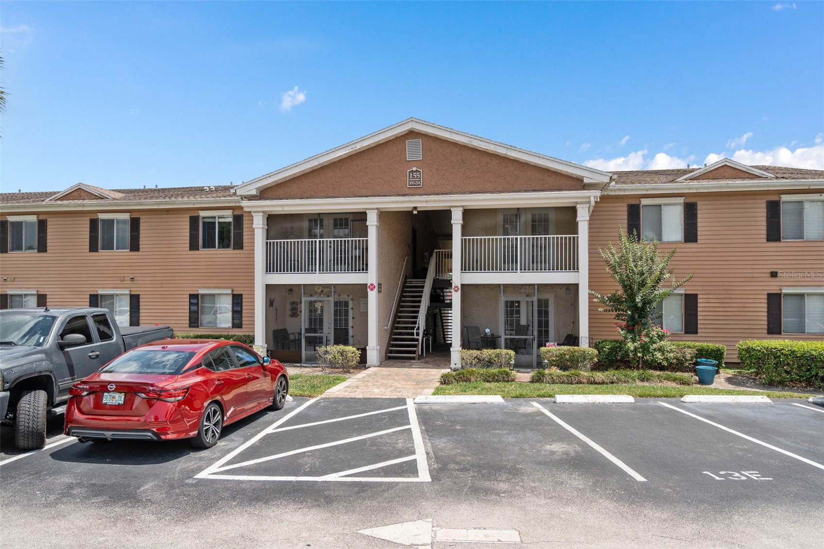 155 N PEARL LAKE CAUSEWAY 208