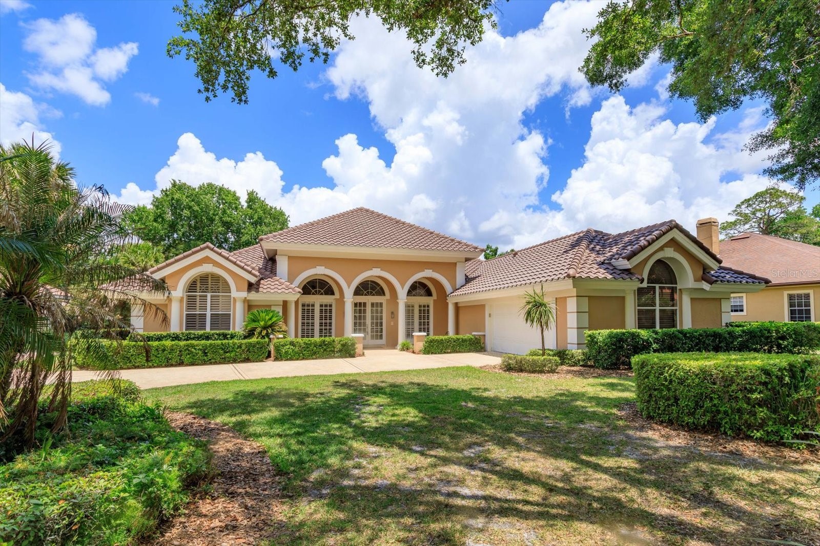 4965 SHORELINE CIRCLE