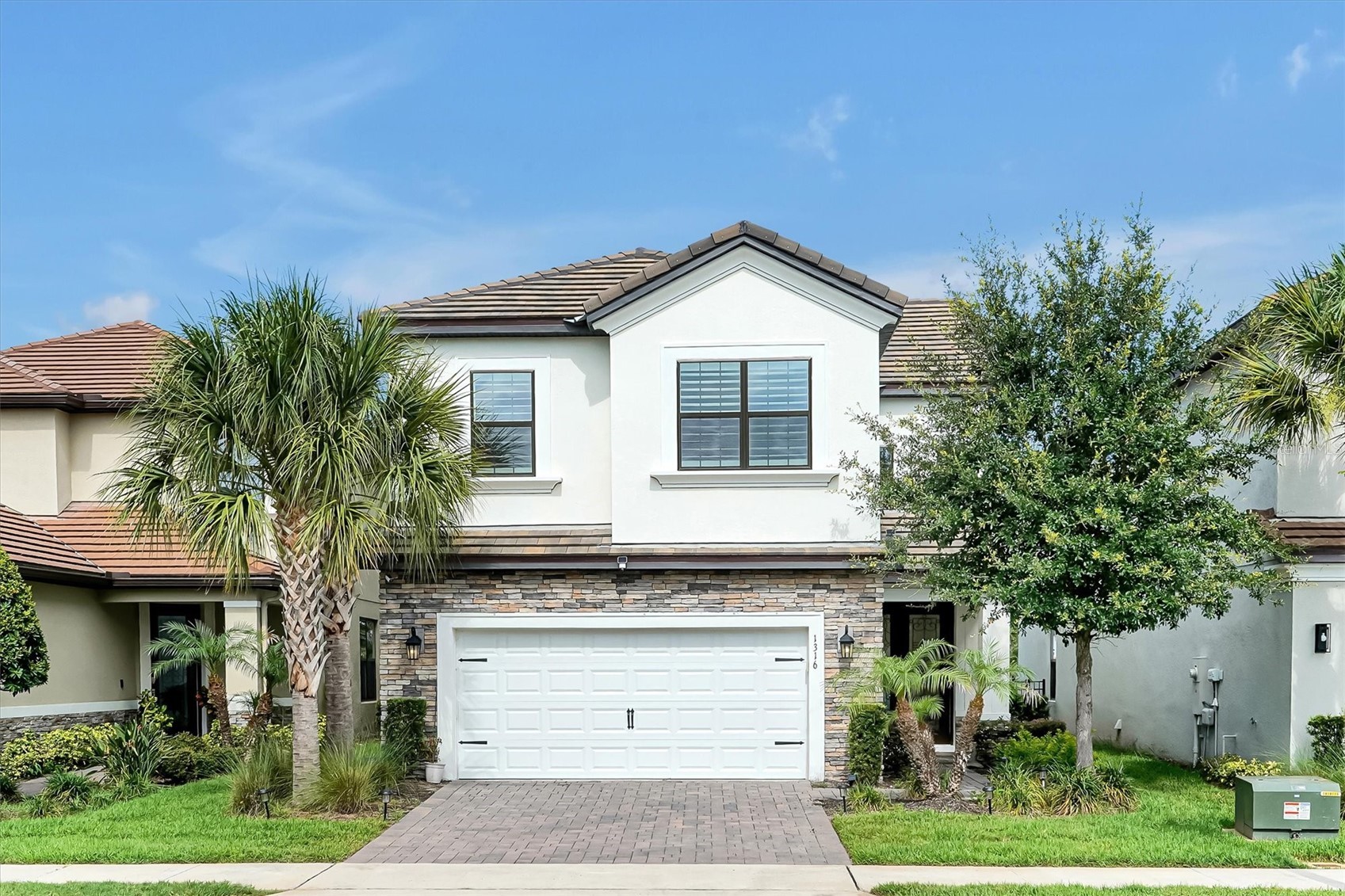 1316 BLUE STEM LANE