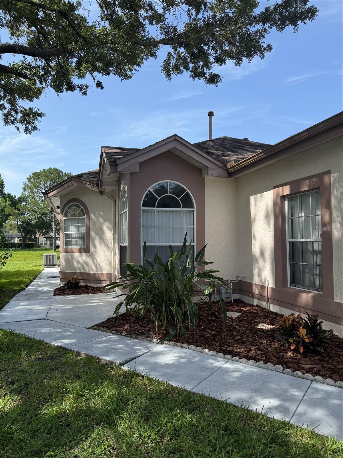 5754 PARKVIEW LAKE DRIVE