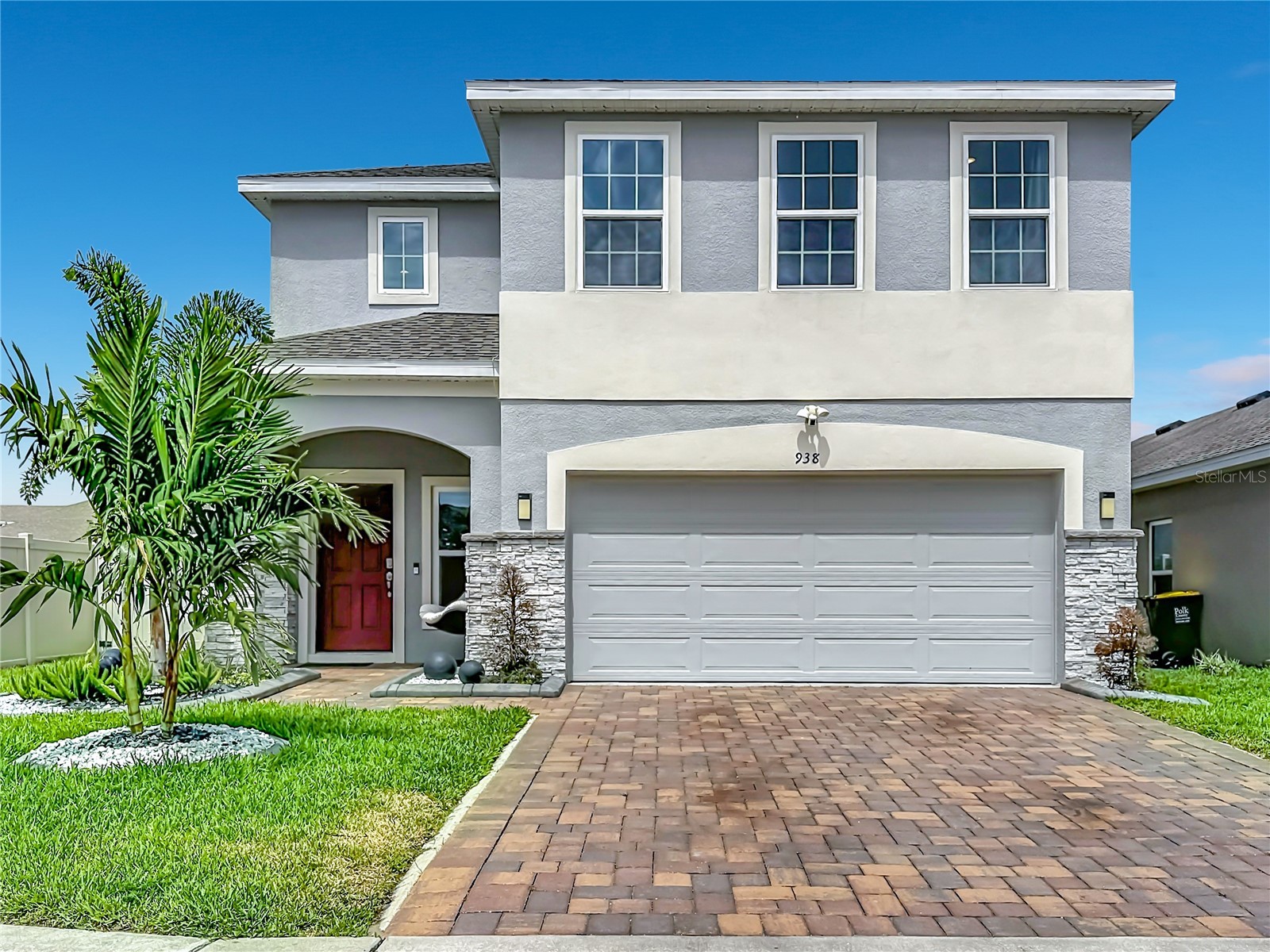 938 ANNA PLACE