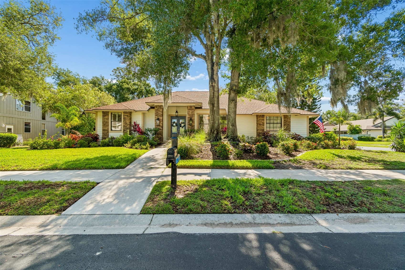 4627 TRAILS DRIVE