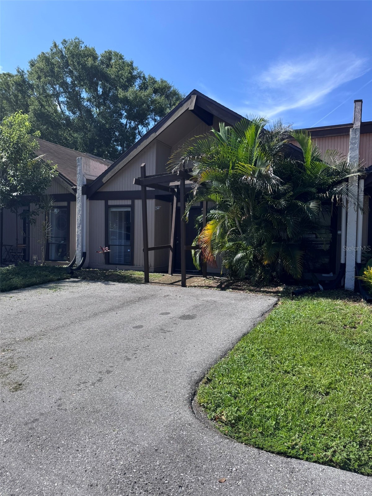 4008 MURIEL PLACE 1