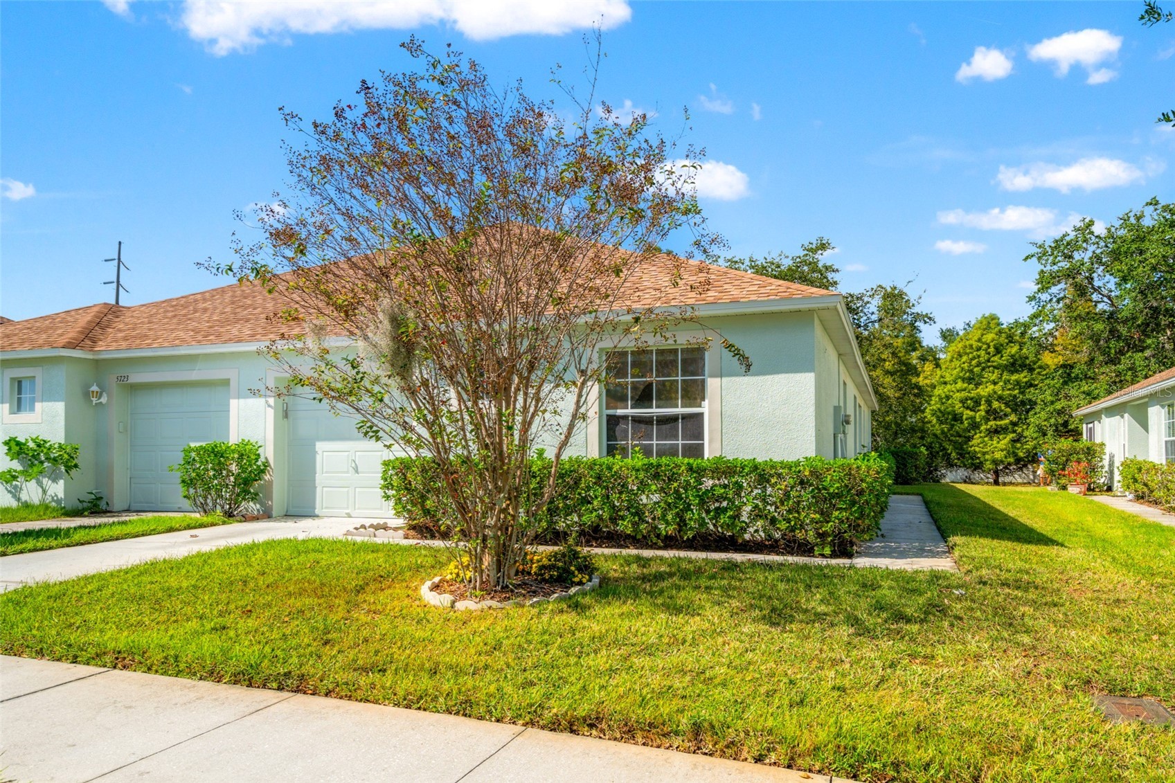 5727 AUTUMN SHIRE DRIVE