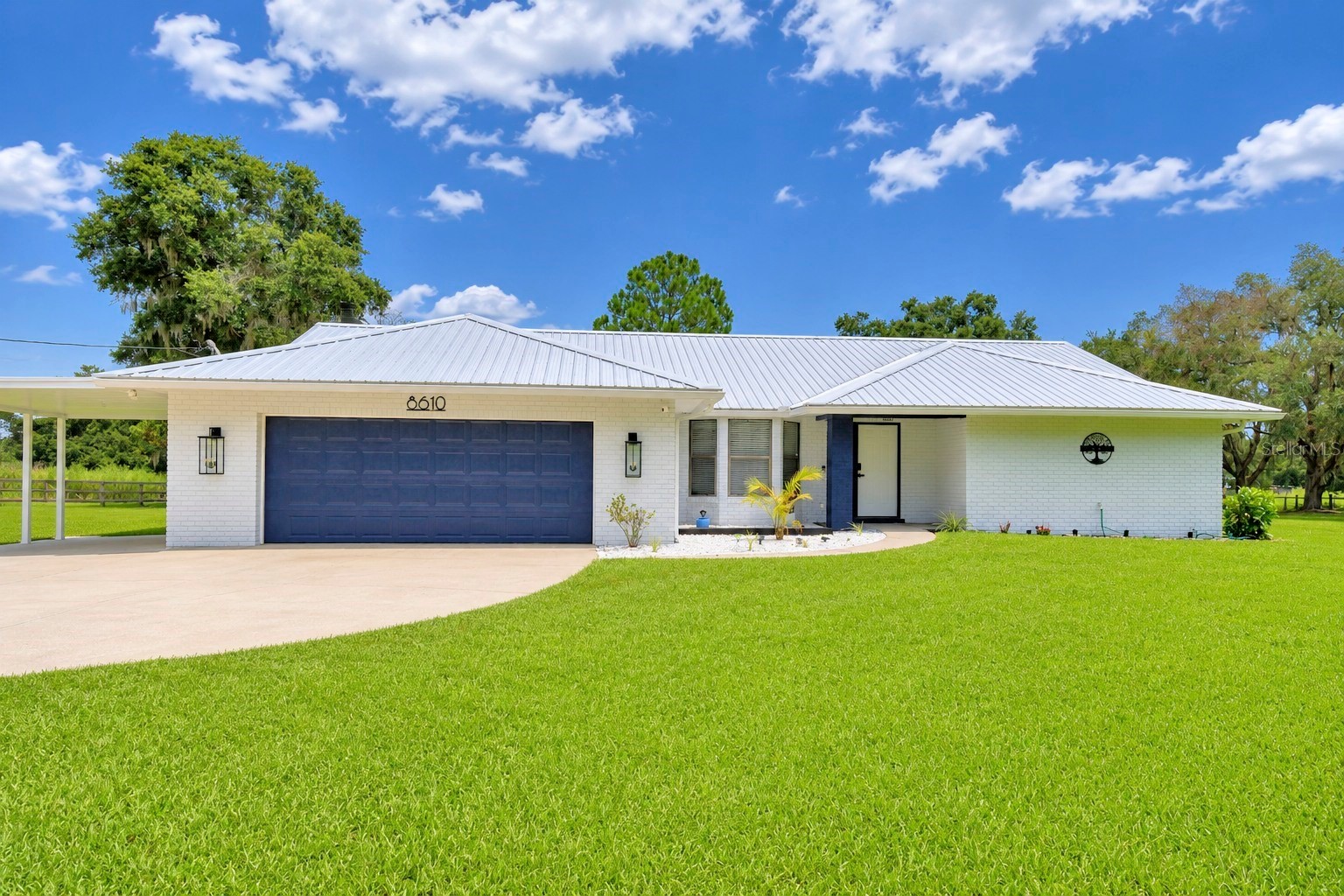 8610 STATE ROAD 33 N