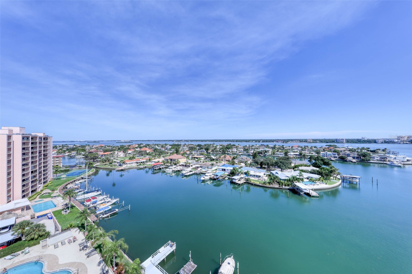 31 ISLAND WAY 1404