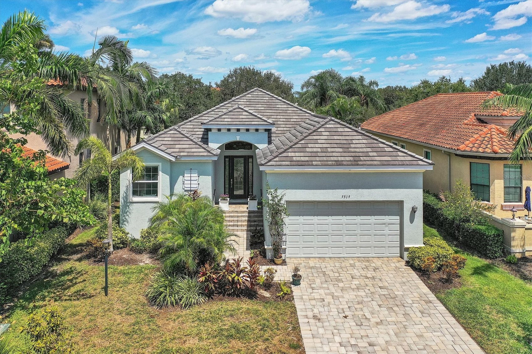 5515 TITLE ROW DRIVE