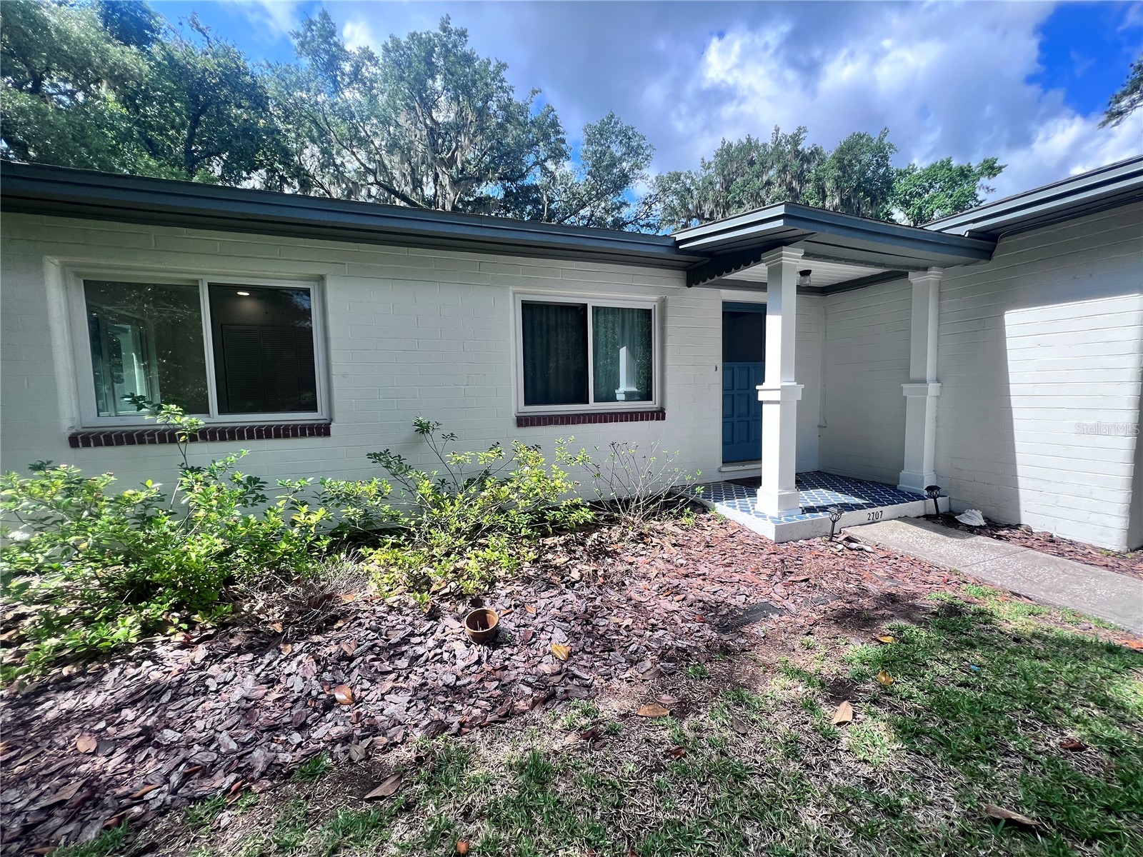 2707 NW 4TH AVENUE
