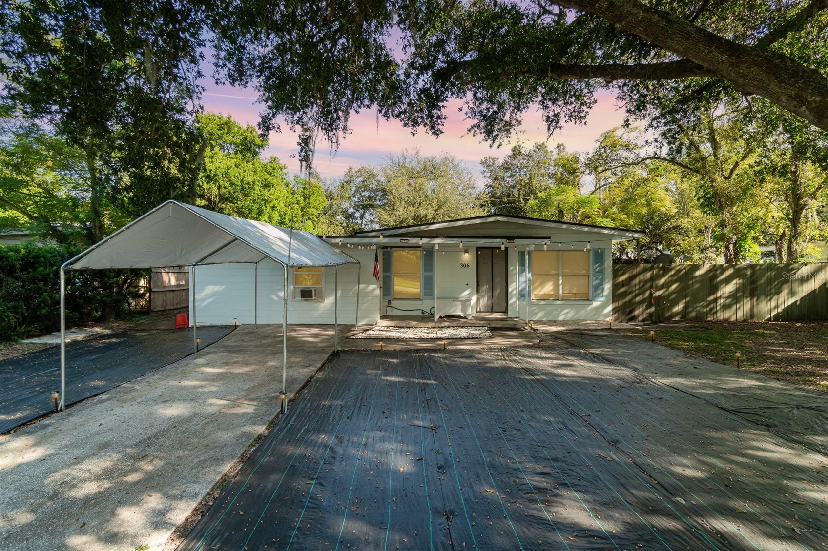 306 FAIRMONT DRIVE