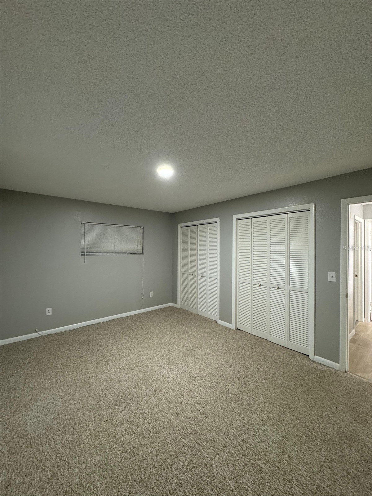 2526 ELM AVE