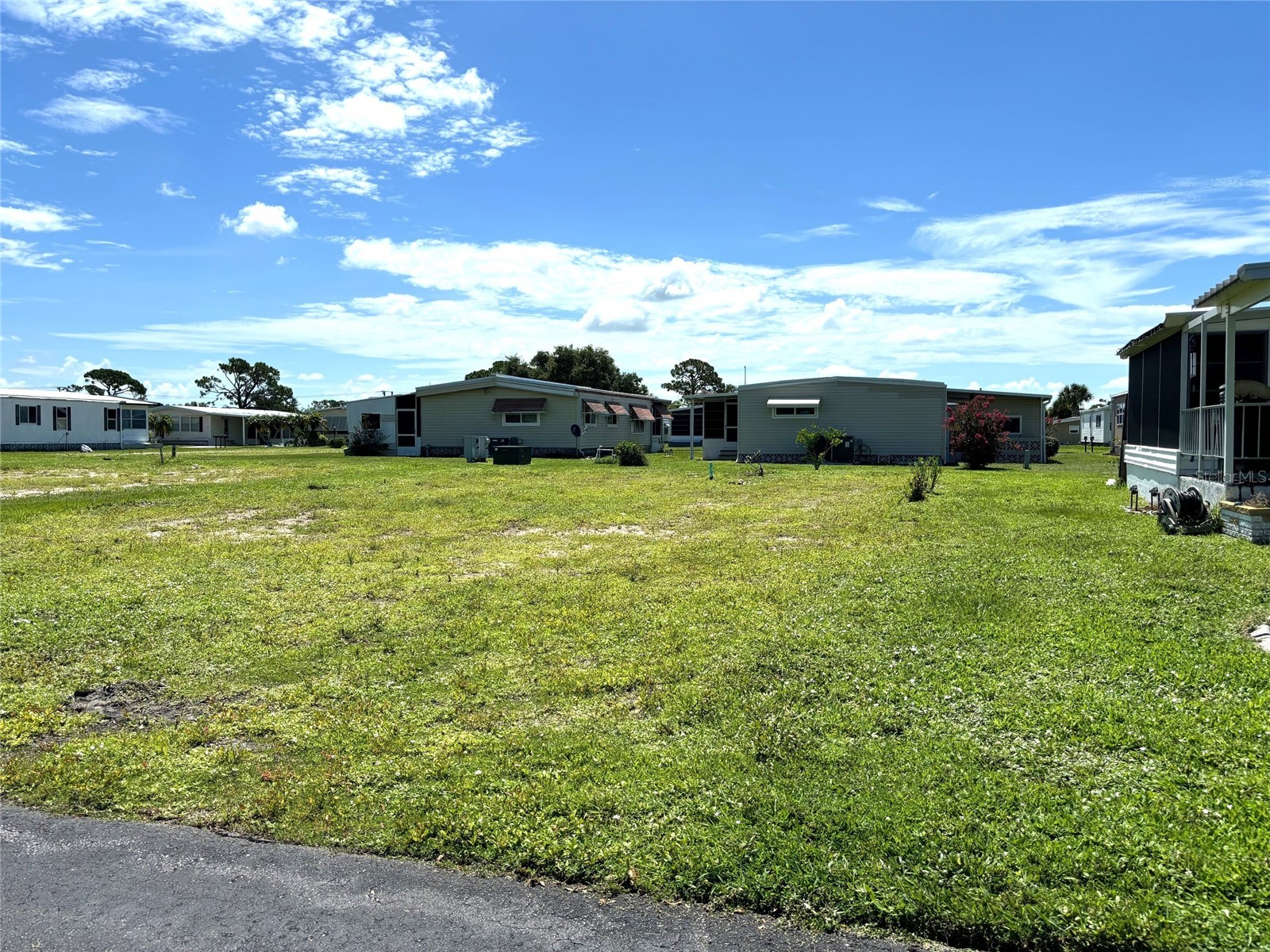 239 ESTRADA