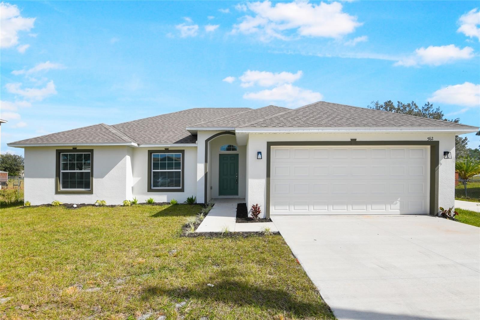 562 MARICOPA DRIVE