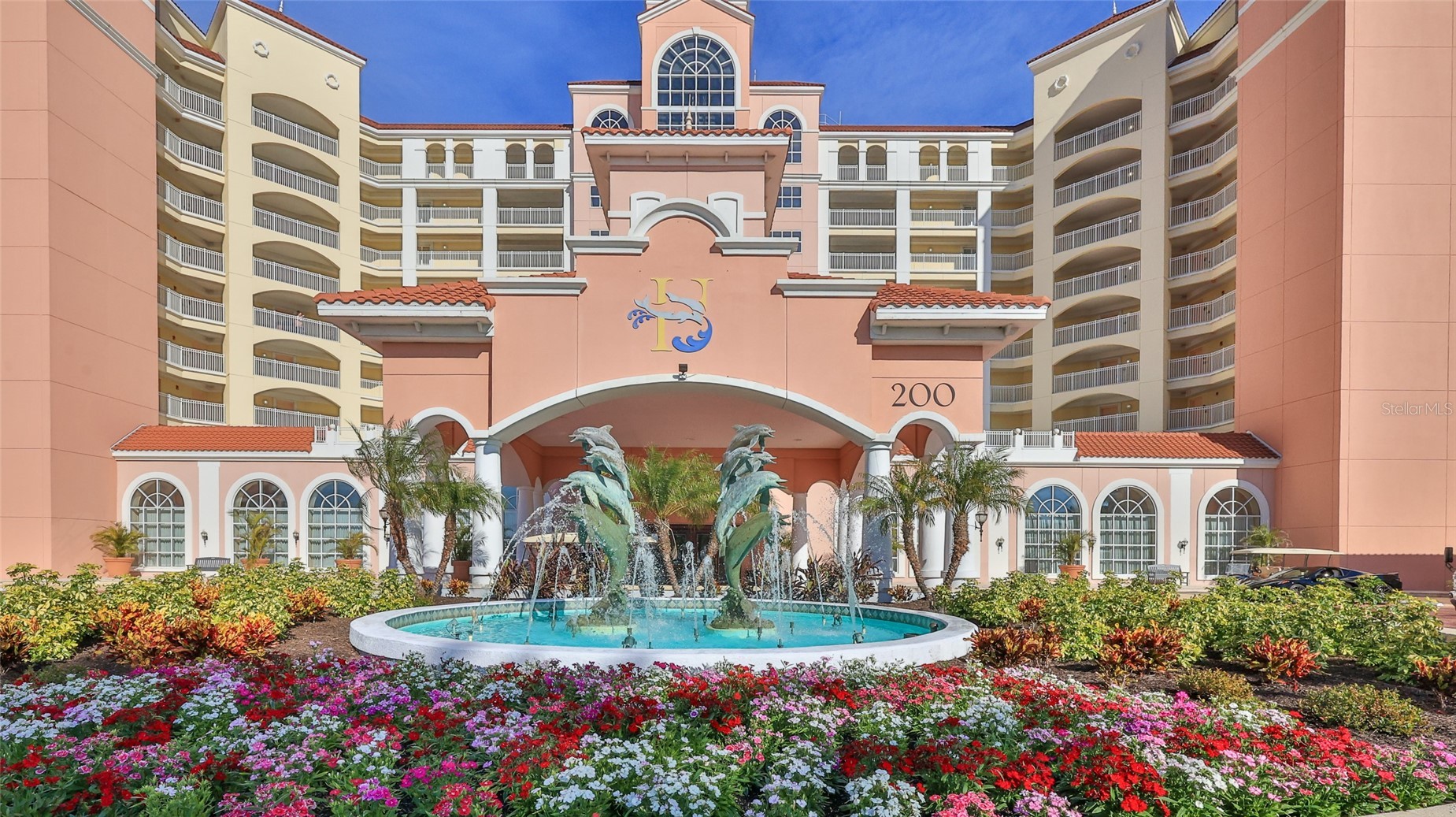 200 OCEAN CREST DRIVE 524