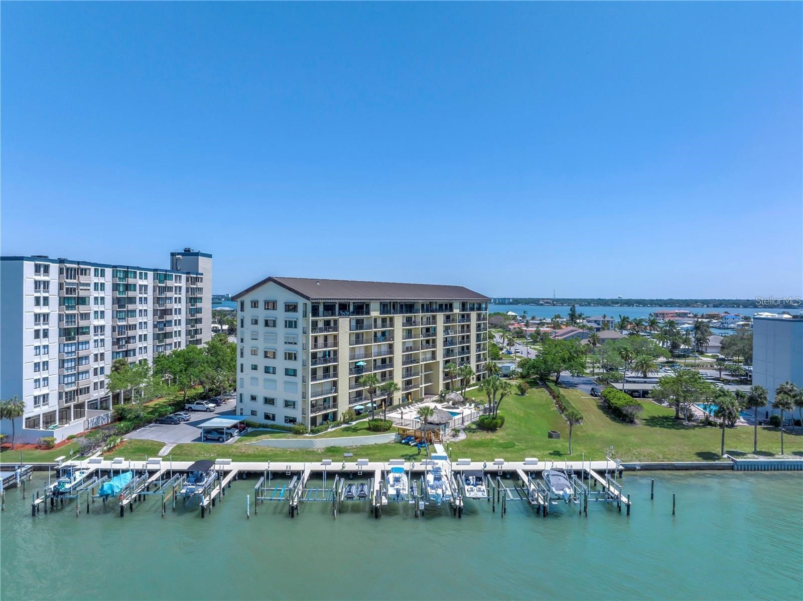 650 ISLAND WAY 204