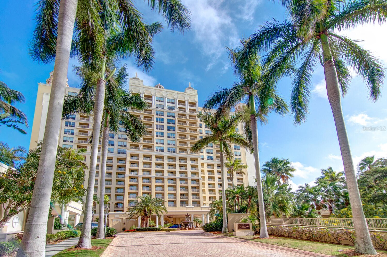 1111 RITZ CARLTON DRIVE 1803
