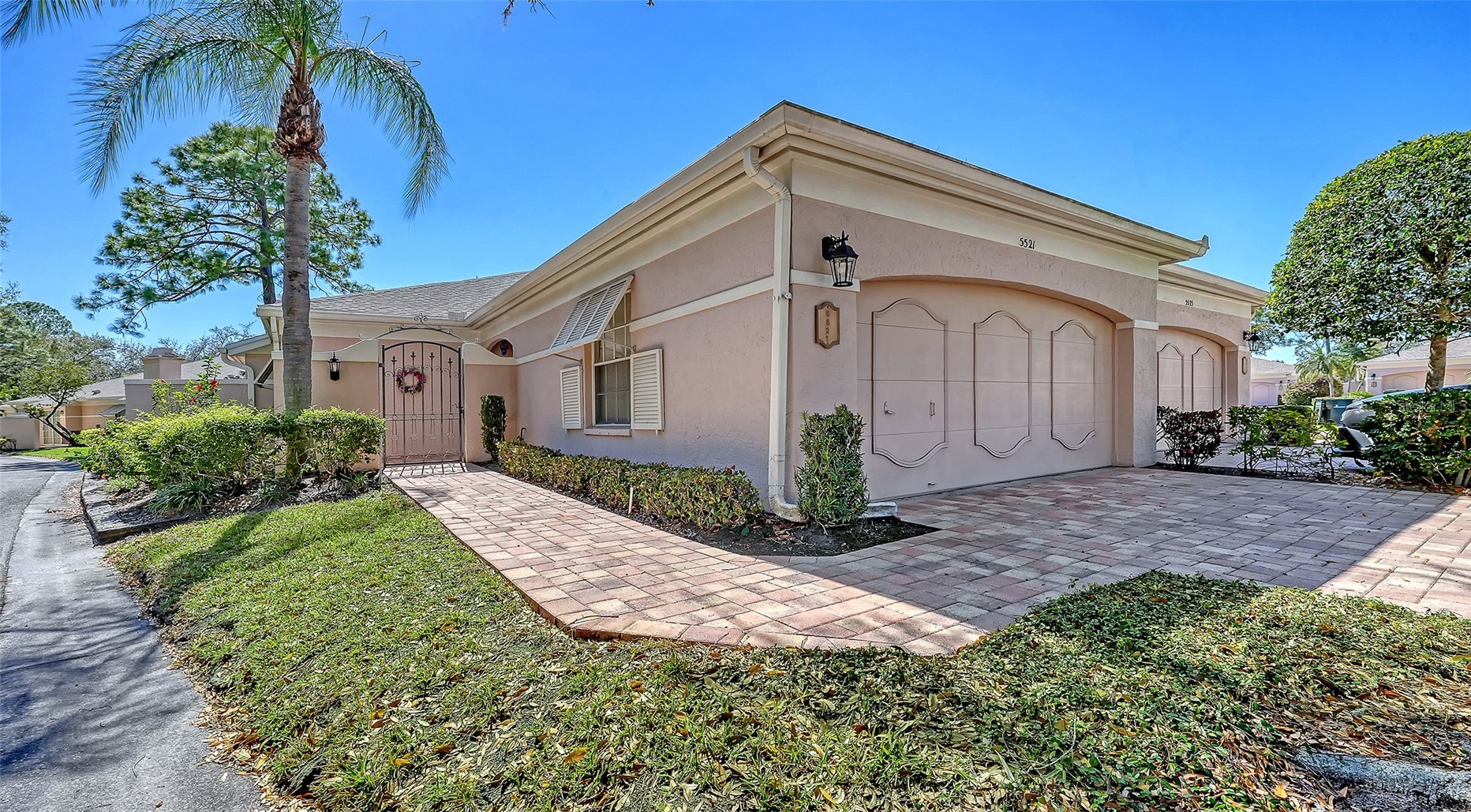 5521 CHANTECLAIRE 21