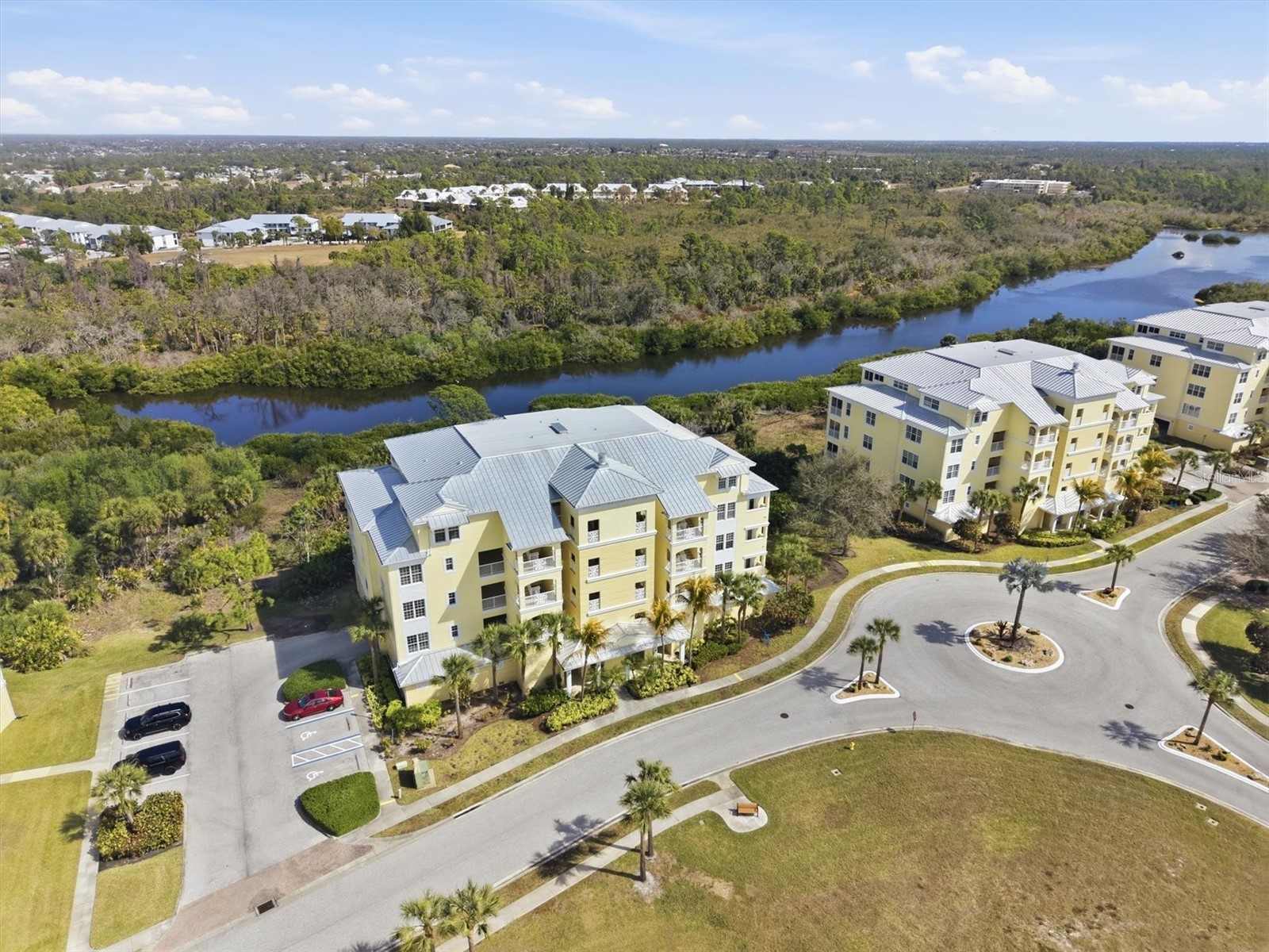 8571 AMBERJACK CIRCLE 304