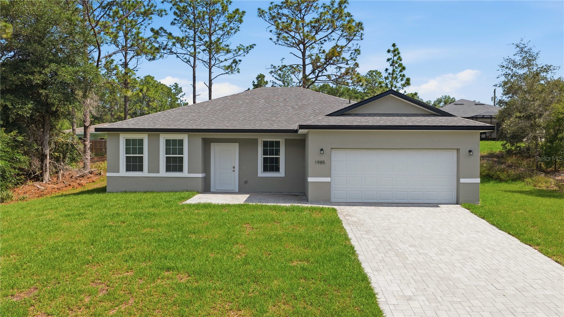 2744 W REDGATE DRIVE
