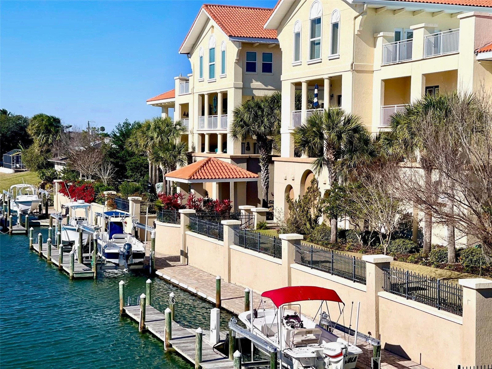 200 BELLA HARBOR COURT 113