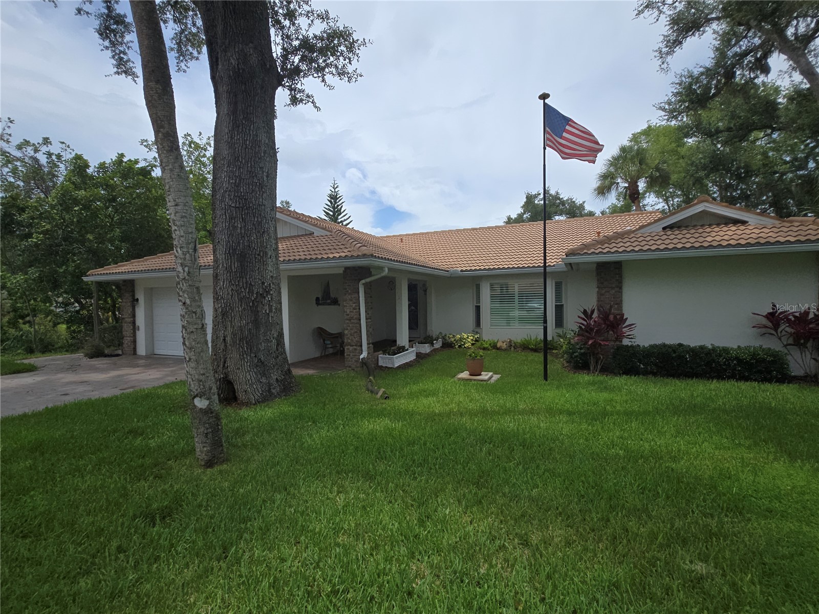 3601 GARDEN LAKES CLENET