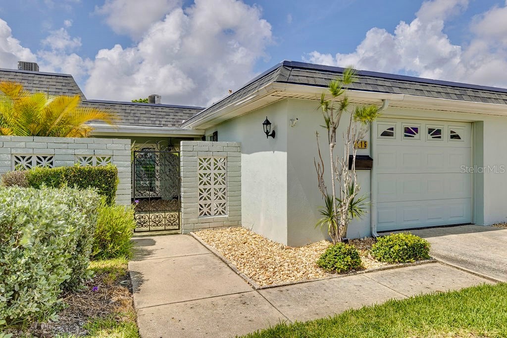 215 BOCA CIEGA POINT BOULEVARD N 3