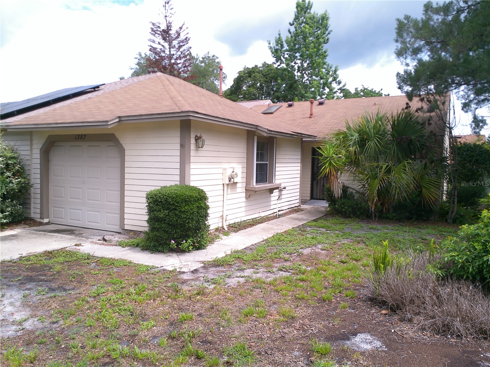 1387 DUNHILL DRIVE
