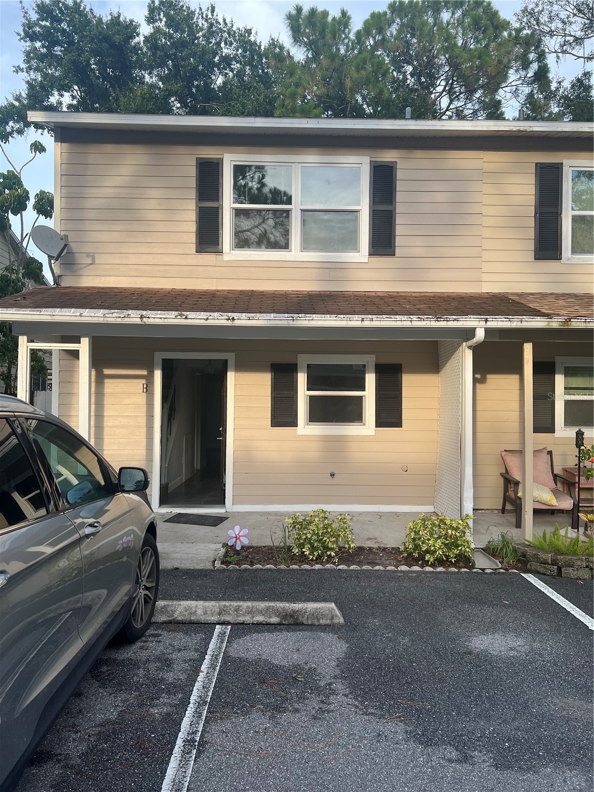 152 DOUGLAS ROAD W B