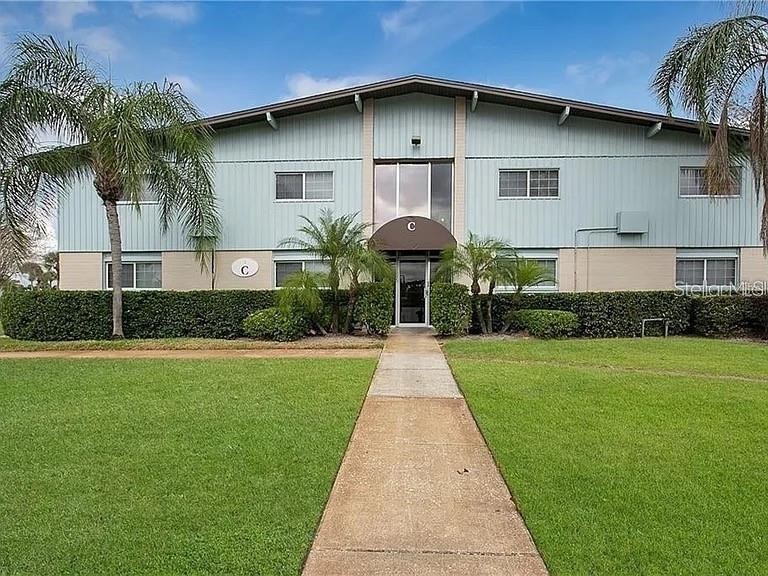 1695 LEE ROAD C103