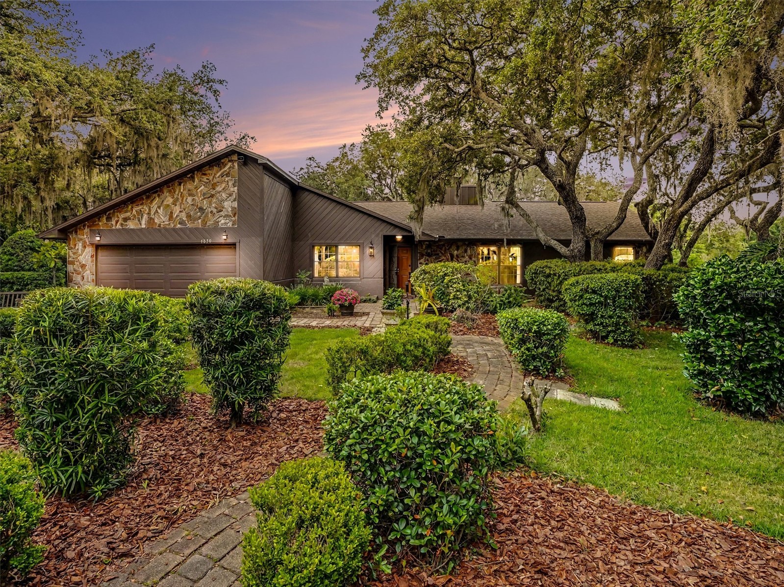 4870 CITRUS OAK LANE