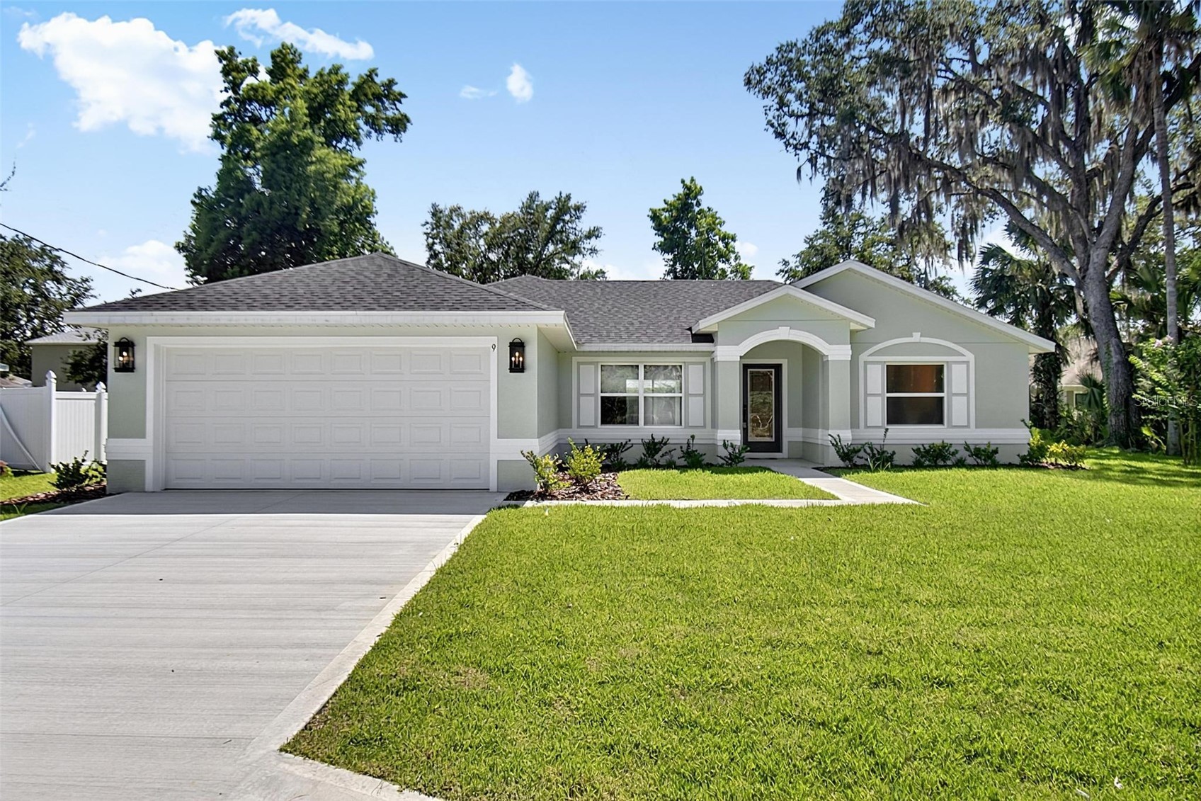 14 RAEMOOR DRIVE