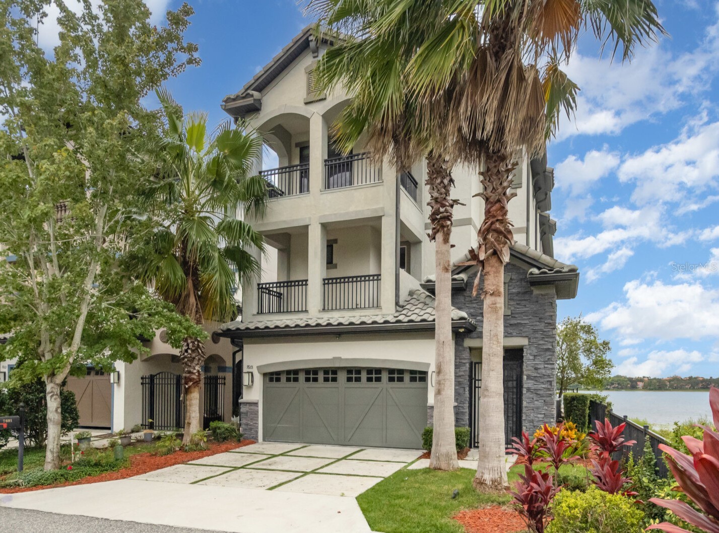 7601 TOSCANA BOULEVARD