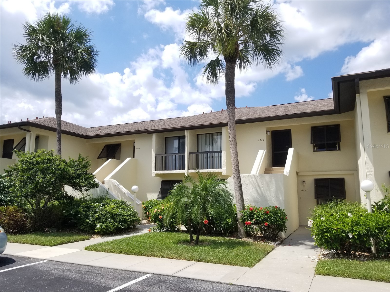 4535 LONGWATER CHASE 18