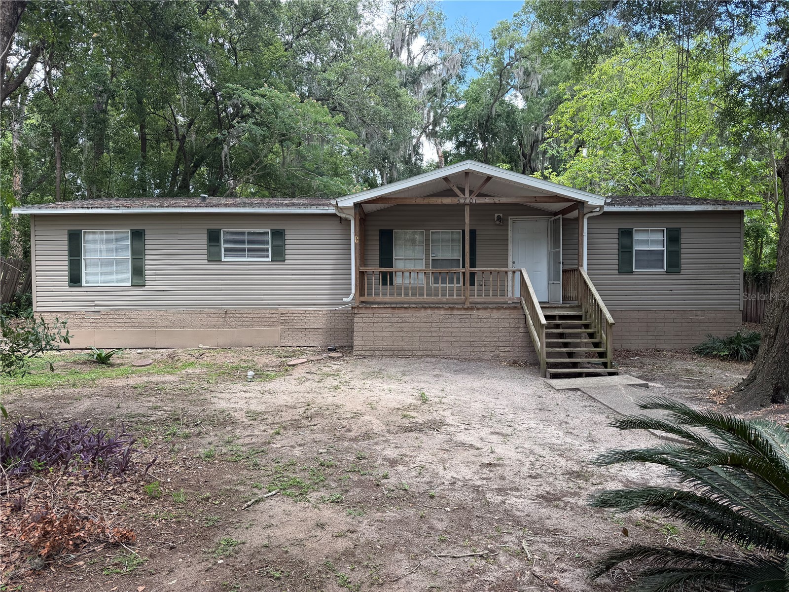 5701 SE 33RD COURT