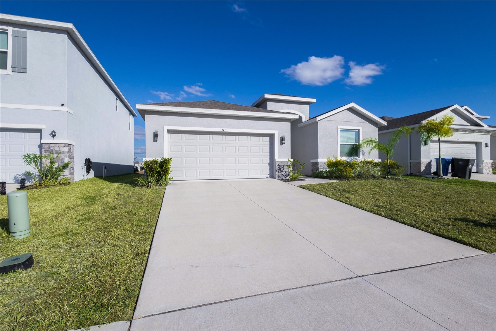 345 MANGROVE MANOR DRIVE