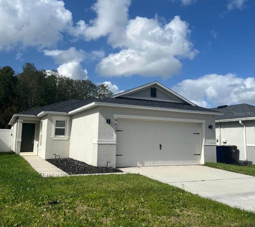 4637 GLENCREST LOOP